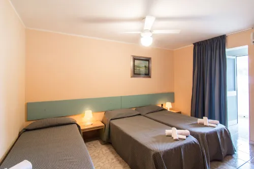 Racar Hotel