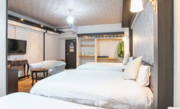 Yufuin Besso Shikisai Hotel