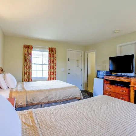 Relax Inn by OYO Natural Bridge I-81