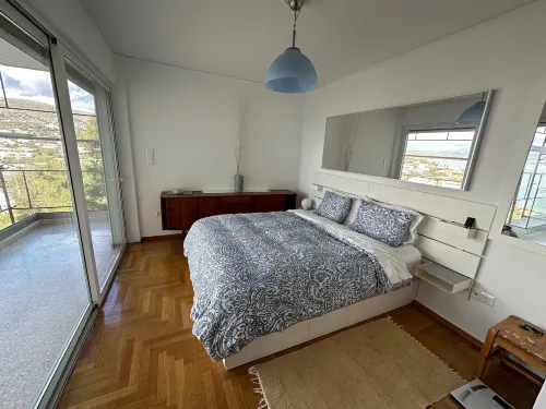 Luxurious 2-Bed Sea-Side Apartment in Saronida