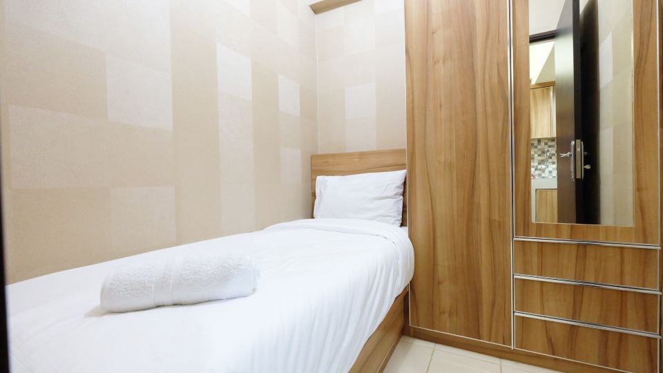 Minimalist Serpong Greenview Apartment