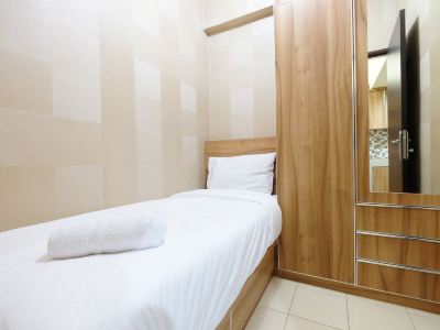 Minimalist Serpong Greenview Apartment