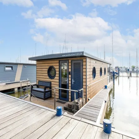 Houseboat in Volendam Marina