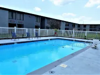 Madison Inn & Suites Hotels in Madison