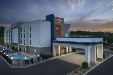 Hampton Inn Lenoir City Отели в г. Лоудон