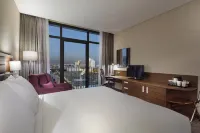 Hilton Garden Inn Izmir Bayrakli Hôtels à : Izmir