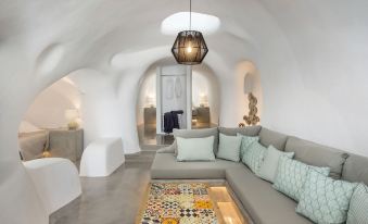 Aqua Serenity Luxury Suites - Adults Only