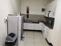 Monument Western Guesthouse