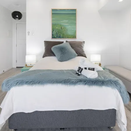 Studio on Morgo over Looking the Ocean and Rivers Hotels in Urunga