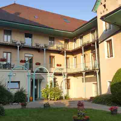 Logis Hôtel de Genève Hotel Exterior