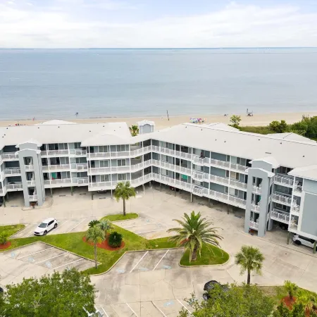 Bay View Villas 106