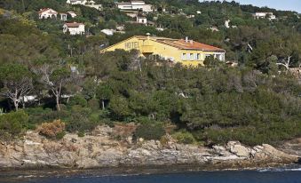 Hôtel les Calanques