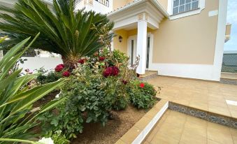 Pêra Amazing Villa with Pool by Homing