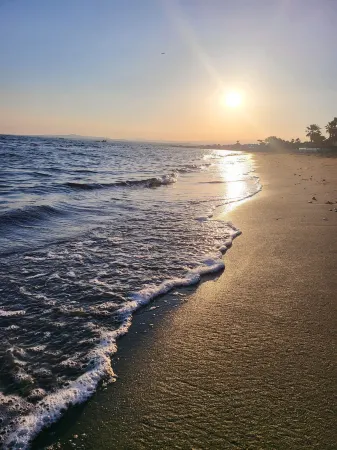 Mattis Seafront Beachhouse Отели рядом с достопримечательностью «Beach»