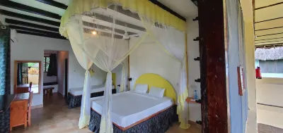Makuti Villas Resort Hoteles cerca de Mnarani Beach