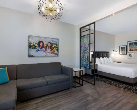 La Quinta Inn & Suites by Wyndham Maricopa - Copper Sky Hotels in Pinal County