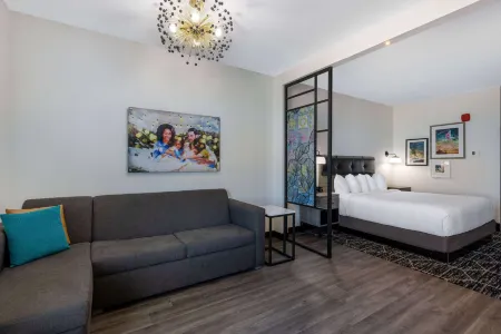 La Quinta Inn & Suites by Wyndham Maricopa - Copper Sky