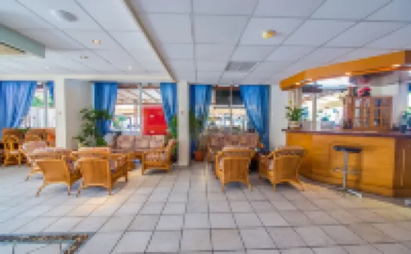 Green Bungalows Hotel Apartments