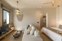 Topos Suites - balcony