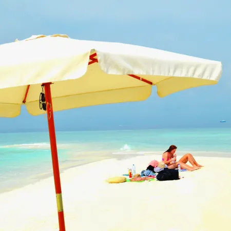 Adroit Beach Inn