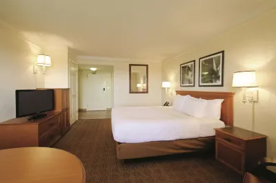La Quinta Inn & Suites by Wyndham Coral Springs Univ Dr Hotel dekat City of Margate Parks and Recreation