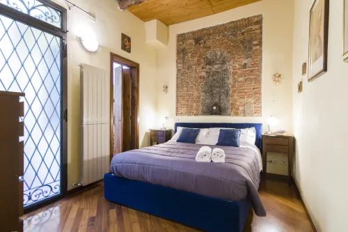 Florence Ariento Romantic Apartment