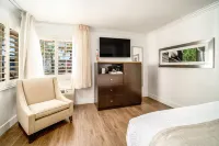 Little Inn by the Bay Newport Beach Hotel