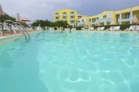 Resort Isola Rossa - Pools