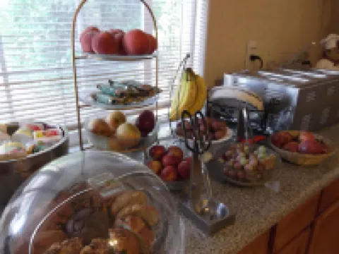 Garden Inn and Suites Fresno Hotels in Fresno