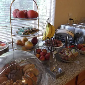 Garden Inn and Suites Fresno