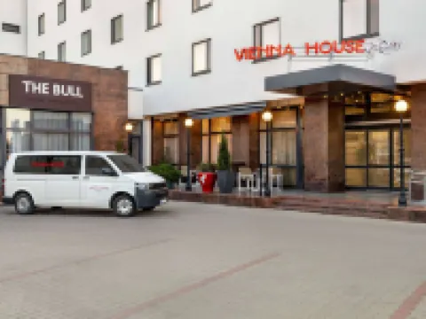 Vienna House Easy by Wyndham Bucharest Airport Hotels in Otopeni