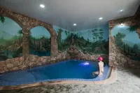 Pan Asiat - Pools