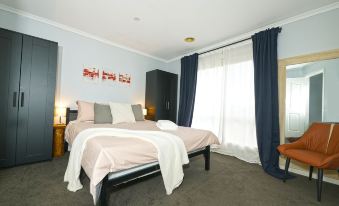 Self-Contained Retreat 3Br WiFi Parking - Housity