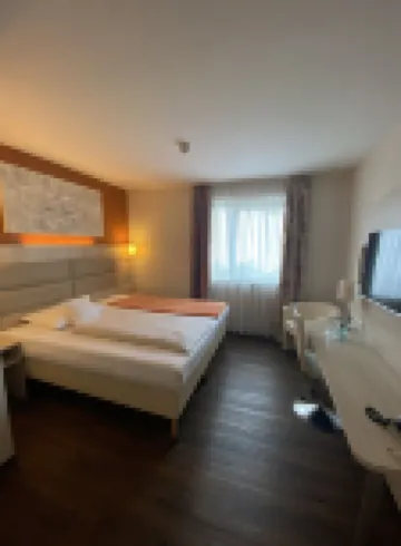 هوتل روديلمر هوف - أم واسرتورم Hotels near روديلايم