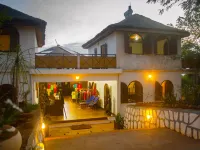 Olympe du Bemaraha Hôtels à : Melaky