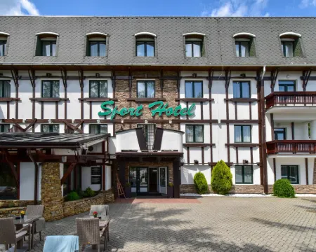 多諾瓦利運動酒店 班斯卡－比斯特里察酒店