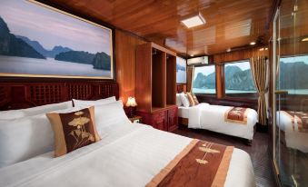 Cozy Bay Cruise