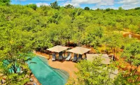 Victoria Falls Safari Club - Romantic