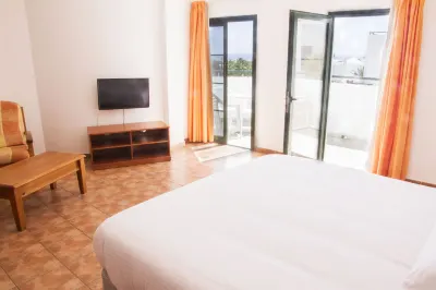 Apartamentos Lanzarote Paradise Colinas Hotels near Castillo de Santa Barbara
