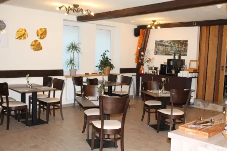 Le Petit Palais - Hotel/Pension Отели в г. Гарц