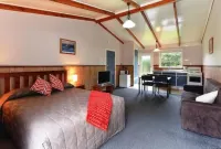 Fairy Springs Motel Hotels in Hamurana