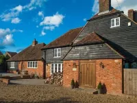 Green Farmhouse Hotels in Swale District
