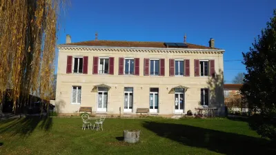 Chambres d'hôtes les Denias Hotels in Eyrans