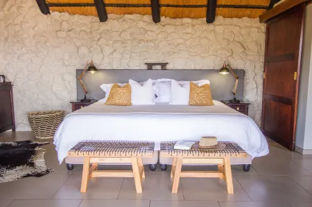 Leopard Mountain Safari Lodge Отели рядом с достопримечательностью «Thanda Safari - Private Game Reserve»