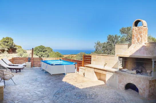 Achilleas Apartments