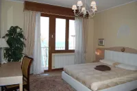 Oasis Golden Lagoon Chalet
