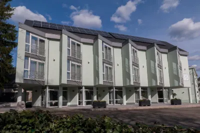 Park Hotel Kelmis Hotels in Рарен