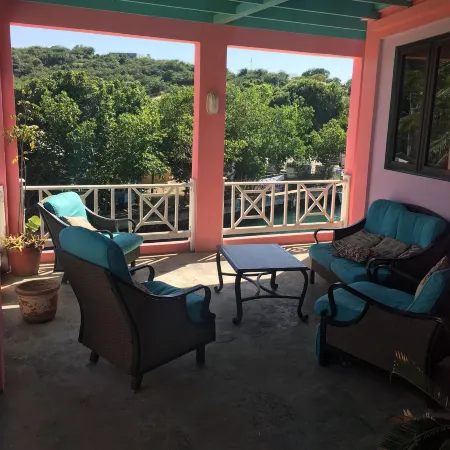 Mamacitas Guest House