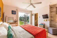 Escapades Lointaines Hotels in Torreilles