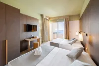 Hotel Life - Ocean View
